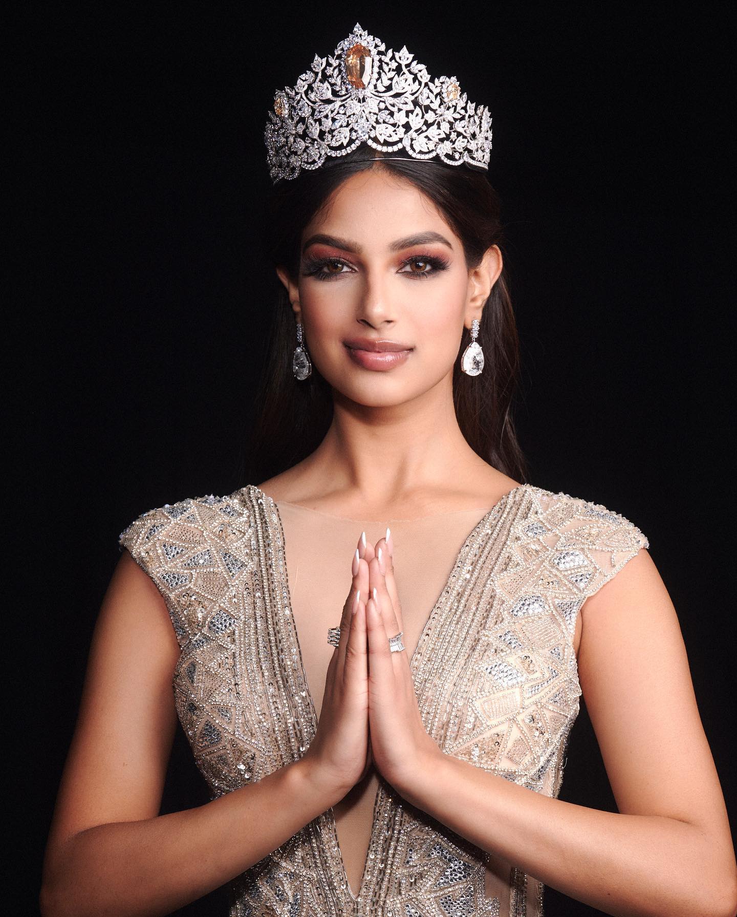 “India, this one’s for you” Harnaaz Sandhu crowned Miss Universe