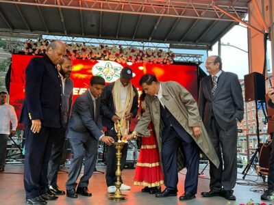 1.	Mayor of New York City, Eric Adams, center, lights the traditional lamp, at AIA-NY’s 35th Deepavali celebrations at South Street Seaport. Joining him to light the lamp are AIA-NY President Harish Thakkar, left, and Chairman of Parikh Worldwide Media Dr. Sudhir Parikh, right. Photo: ITV Gold